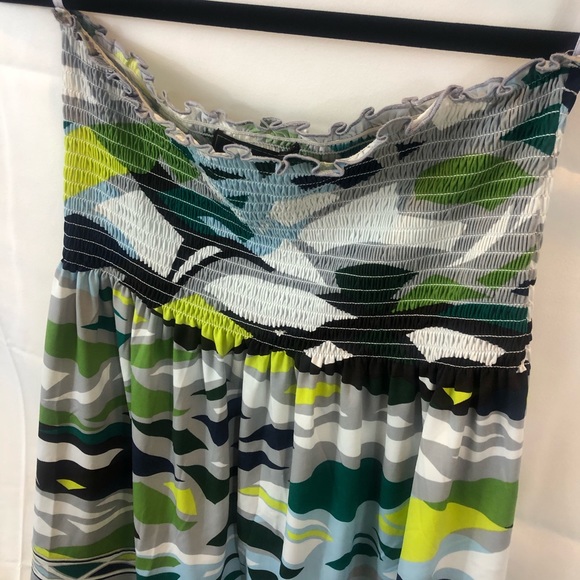 BCBG Sleeveless top - Picture 7 of 7